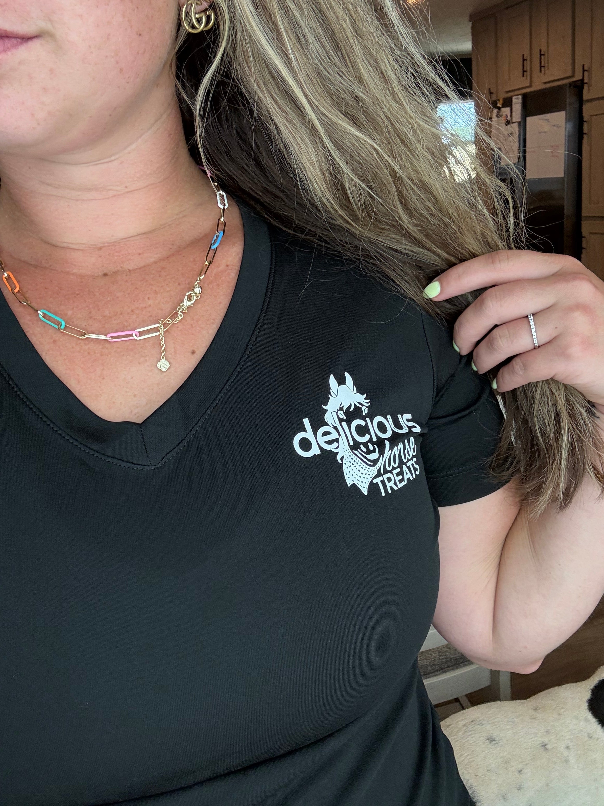 DHT Pocket Logo - Delicious Shirt